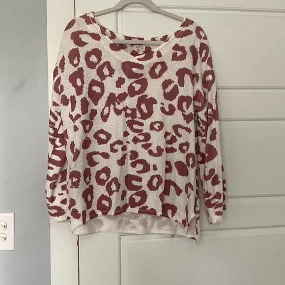 POL sweater - Picture 1 of 2